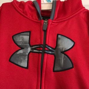 UNDERARMOUR 2pc zip hoodie and pants gently loved